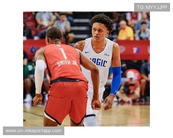 火箭“板凳匪徒”四人组的离谱数据：乌度卡调度成为胜负关键