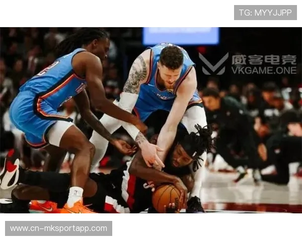 雷霆逆转开拓者，8连胜纪录告终，雷霆逆转火箭